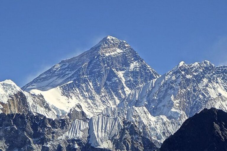 20170123Mt._Everest_from_Gokyo_Ri_November_5_2012